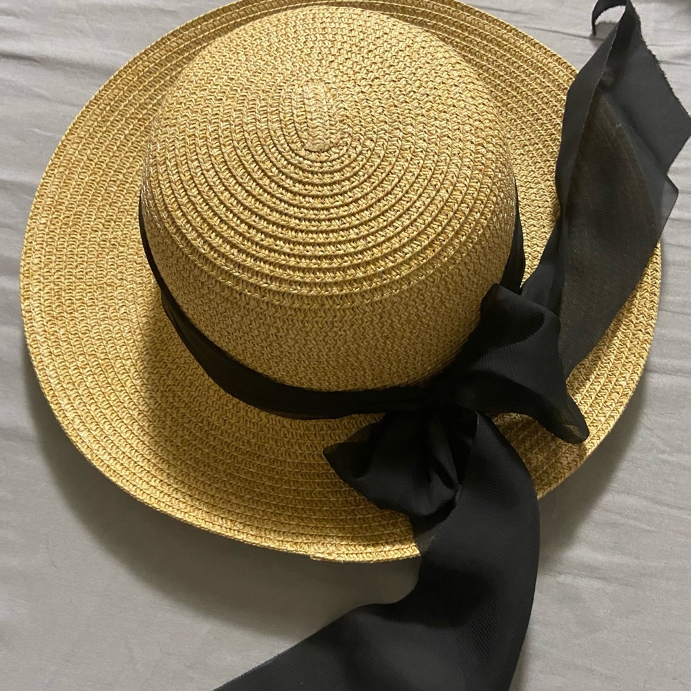 🌟La Vie En Rose Tan and Black Straw Hat with Elegant Ribbon - Picture 3 of 11